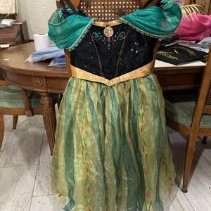 Disney store princess Anna dress child 7/8